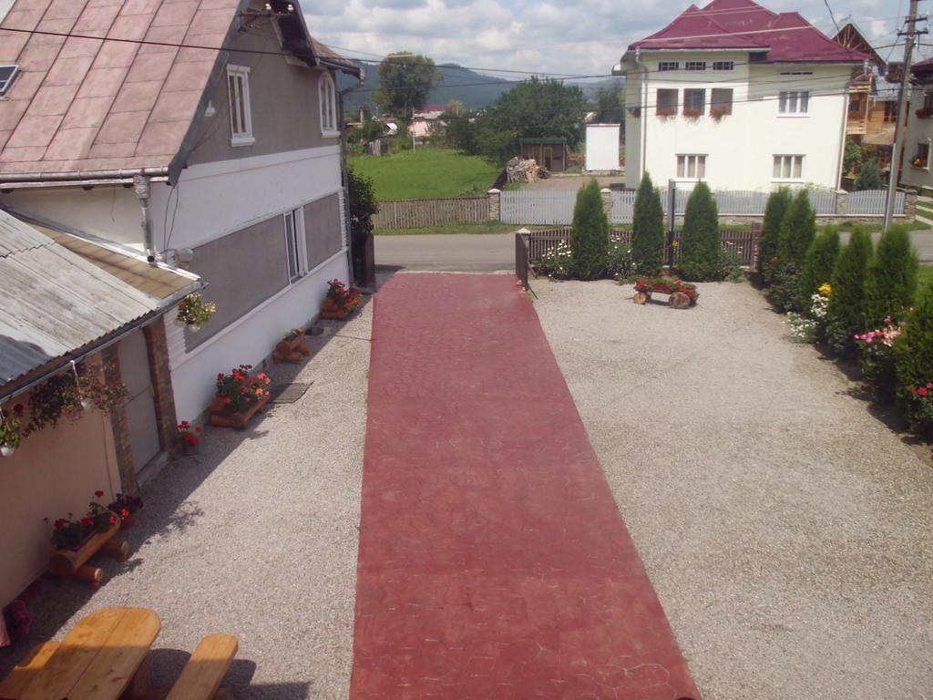 Pensiunea Alexandra Vatra Moldovitei Luaran gambar
